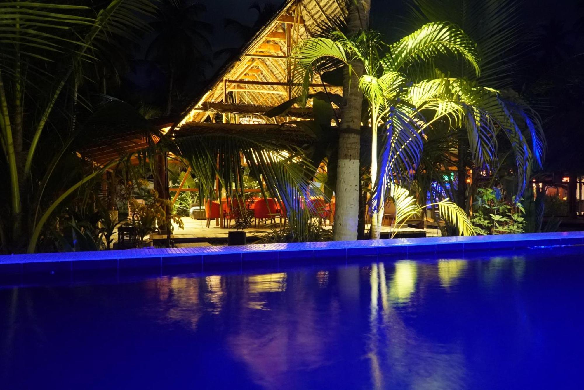 Red Coconut Villa Bentota Exterior foto